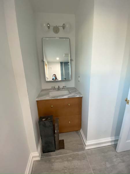 An image of a well cleaned bathroom