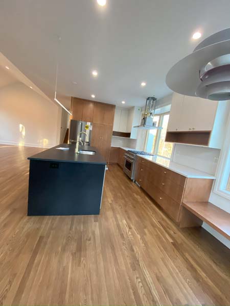 An image of a clean living area
